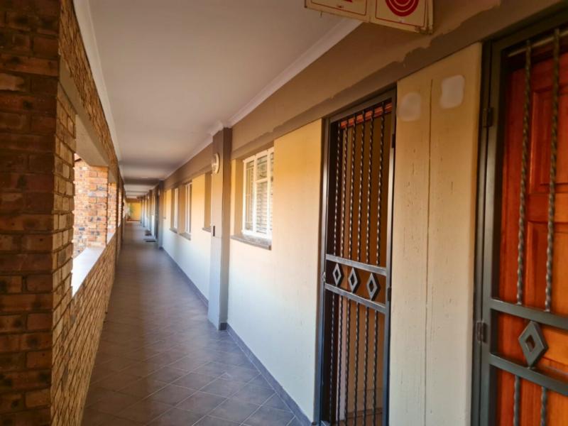 2 Bedroom Property for Sale in Norton Home Estate AH Gauteng