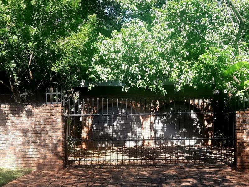 6 Bedroom Property for Sale in Wonderboom Gauteng