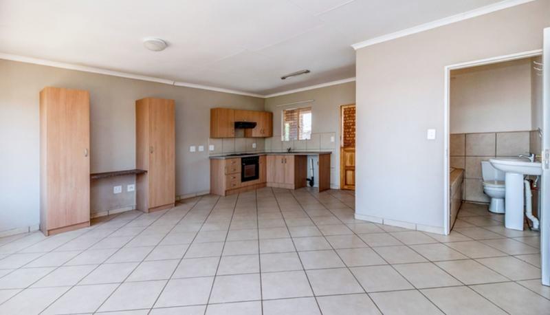 1 Bedroom Property for Sale in Krugersrus Gauteng