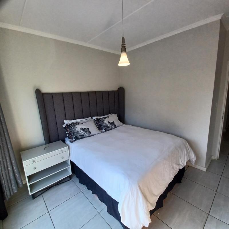 To Let 2 Bedroom Property for Rent in Waterfall Gauteng