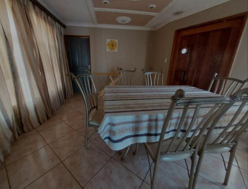 To Let 3 Bedroom Property for Rent in Danville Gauteng