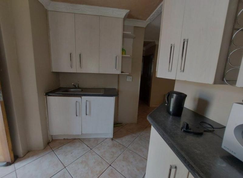 To Let 3 Bedroom Property for Rent in Danville Gauteng