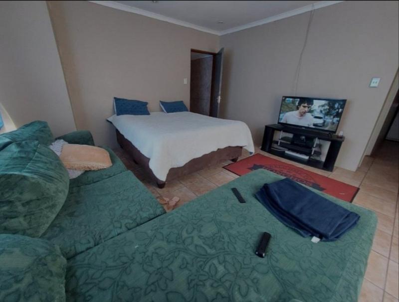 To Let 3 Bedroom Property for Rent in Danville Gauteng