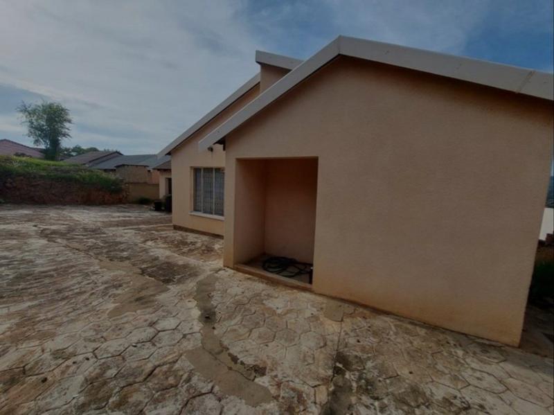 To Let 3 Bedroom Property for Rent in Danville Gauteng