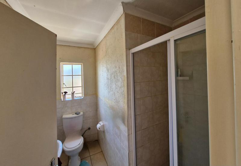 2 Bedroom Property for Sale in Heuwelsig Estate Gauteng