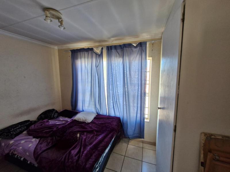 2 Bedroom Property for Sale in Heuwelsig Estate Gauteng