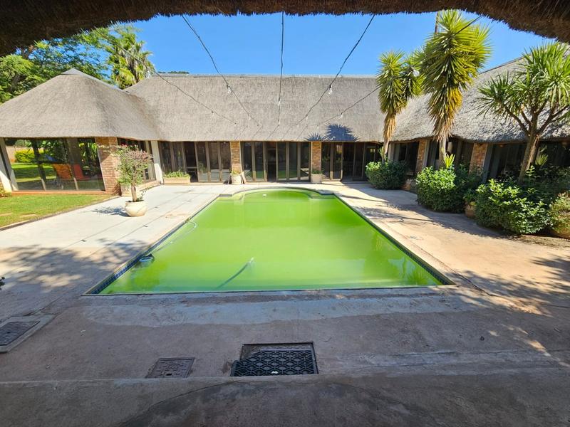 6 Bedroom Property for Sale in Doornpoort Gauteng