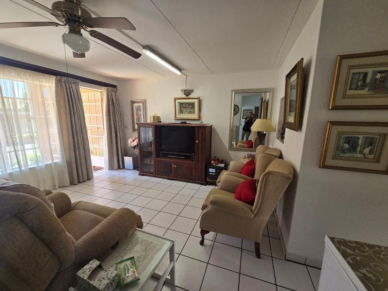 2 Bedroom Property for Sale in Magalieskruin Gauteng