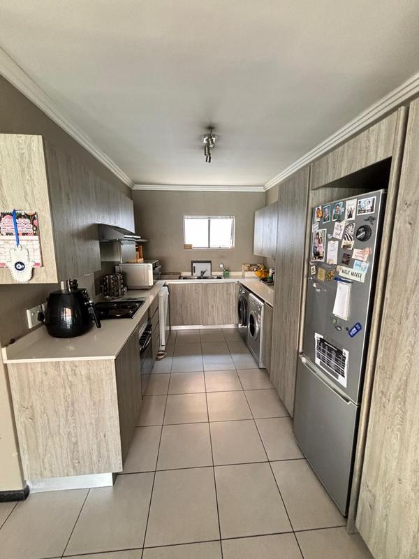 To Let 3 Bedroom Property for Rent in Edenvale Gauteng