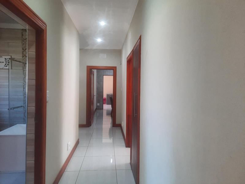 4 Bedroom Property for Sale in Vanderbijlpark SE 7 Gauteng