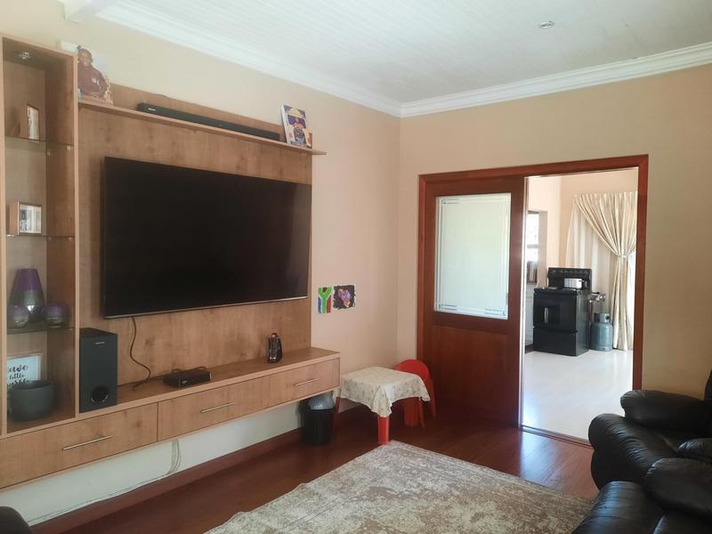 4 Bedroom Property for Sale in Vanderbijlpark SE 7 Gauteng