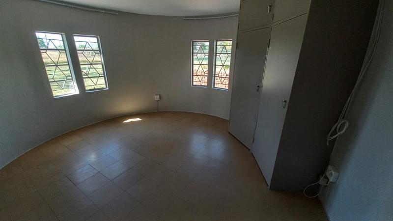 To Let 2 Bedroom Property for Rent in Zandfontein AH Gauteng