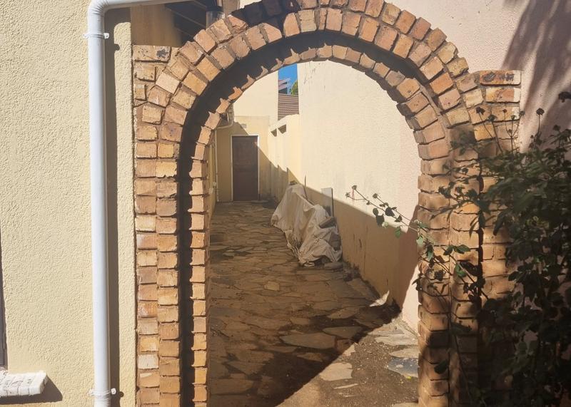 4 Bedroom Property for Sale in Diepkloof Gauteng