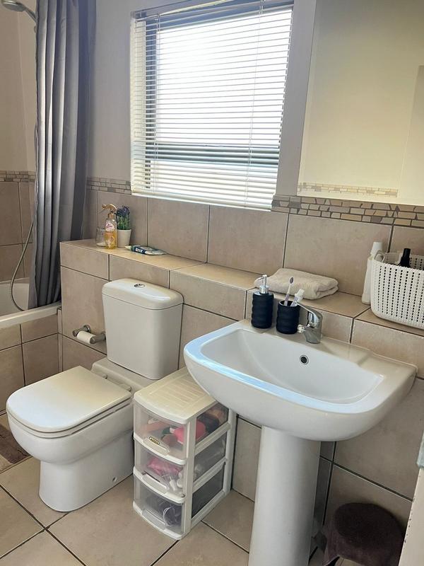 1 Bedroom Property for Sale in Sunninghill Gauteng