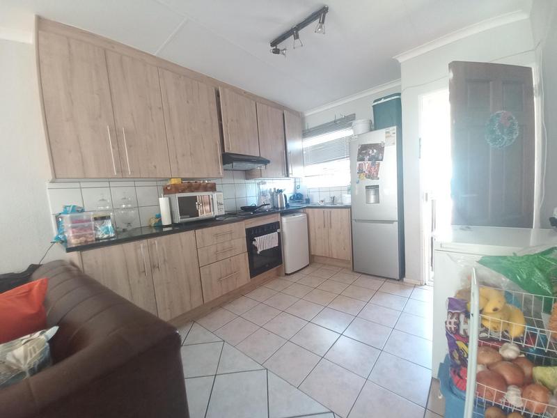 To Let 3 Bedroom Property for Rent in Rembrandt Park Gauteng