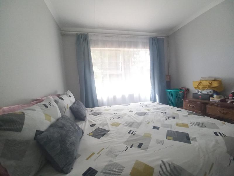 To Let 3 Bedroom Property for Rent in Rembrandt Park Gauteng