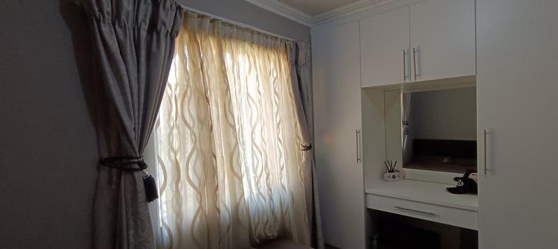 2 Bedroom Property for Sale in Montana Gauteng