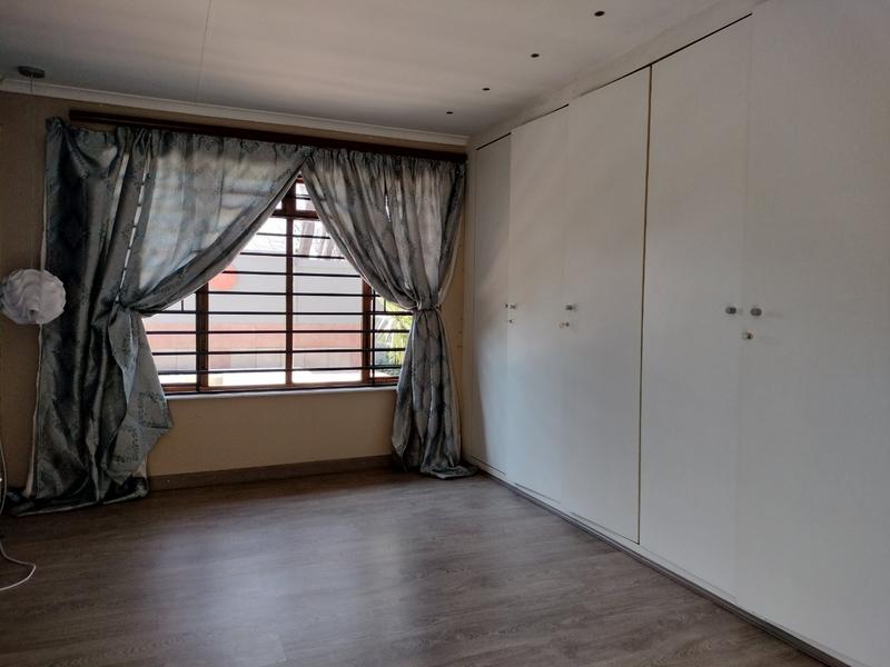 3 Bedroom Property for Sale in Lonehill Gauteng