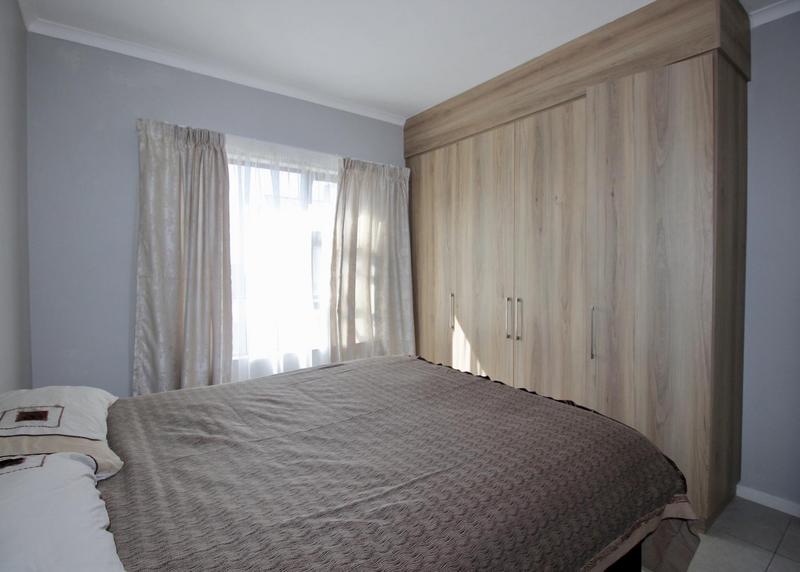 2 Bedroom Property for Sale in Louwlardia Gauteng