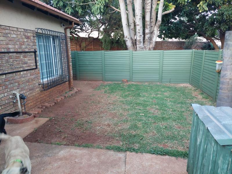 2 Bedroom Property for Sale in Montana Park Gauteng