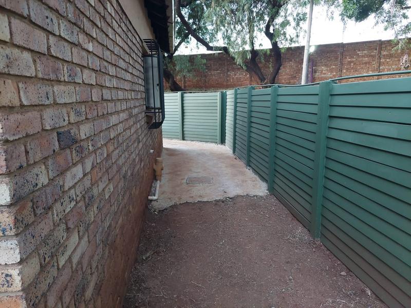 2 Bedroom Property for Sale in Montana Park Gauteng