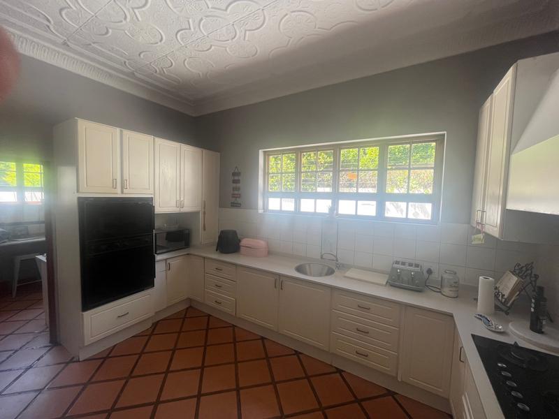 4 Bedroom Property for Sale in Baileys Muckleneuk Gauteng