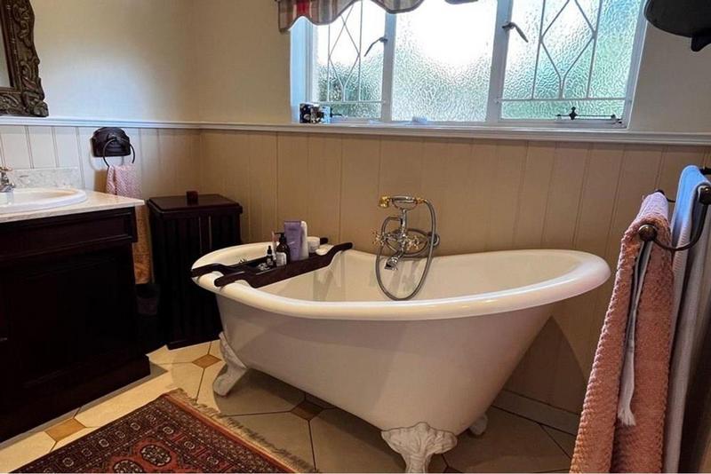 4 Bedroom Property for Sale in Raceview Gauteng