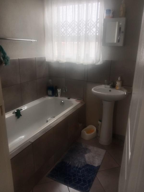 To Let 2 Bedroom Property for Rent in Brakpan Gauteng