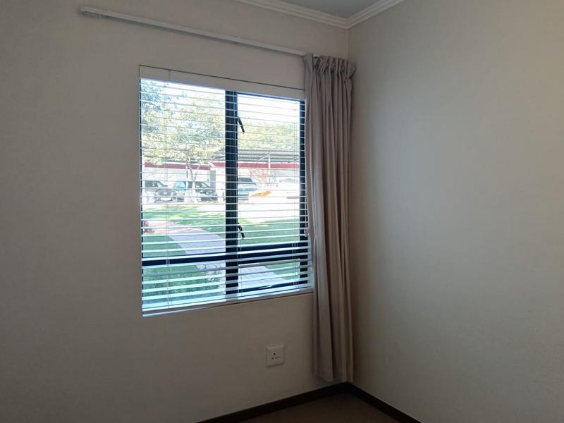 To Let 2 Bedroom Property for Rent in Jackal Creek Golf Estate Gauteng