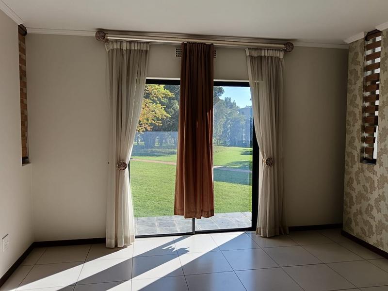 To Let 2 Bedroom Property for Rent in Jackal Creek Golf Estate Gauteng