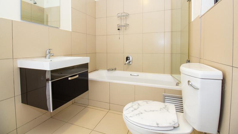 To Let 1 Bedroom Property for Rent in Jackal Creek Golf Estate Gauteng