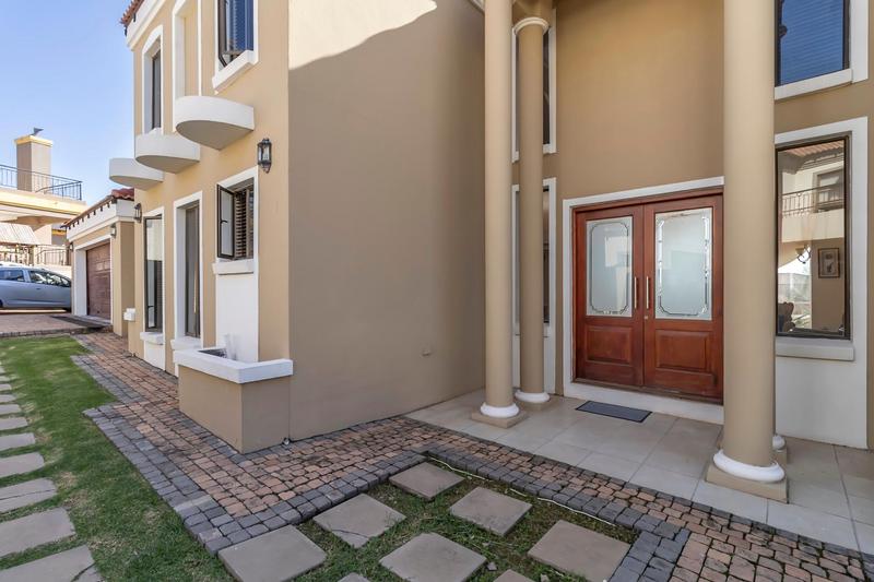 4 Bedroom Property for Sale in Blue Valley Golf Estate Gauteng