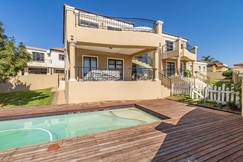 4 Bedroom Property for Sale in Blue Valley Golf Estate Gauteng