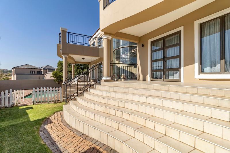 4 Bedroom Property for Sale in Blue Valley Golf Estate Gauteng