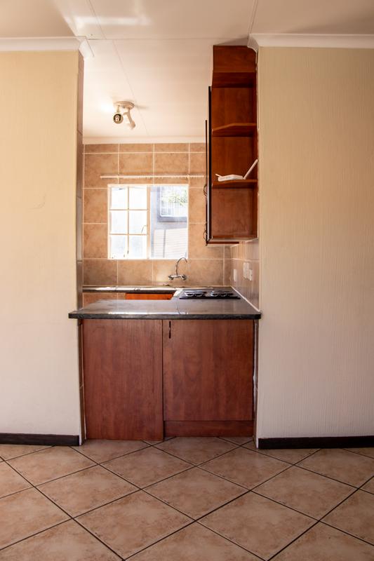 2 Bedroom Property for Sale in Wilgeheuwel Gauteng