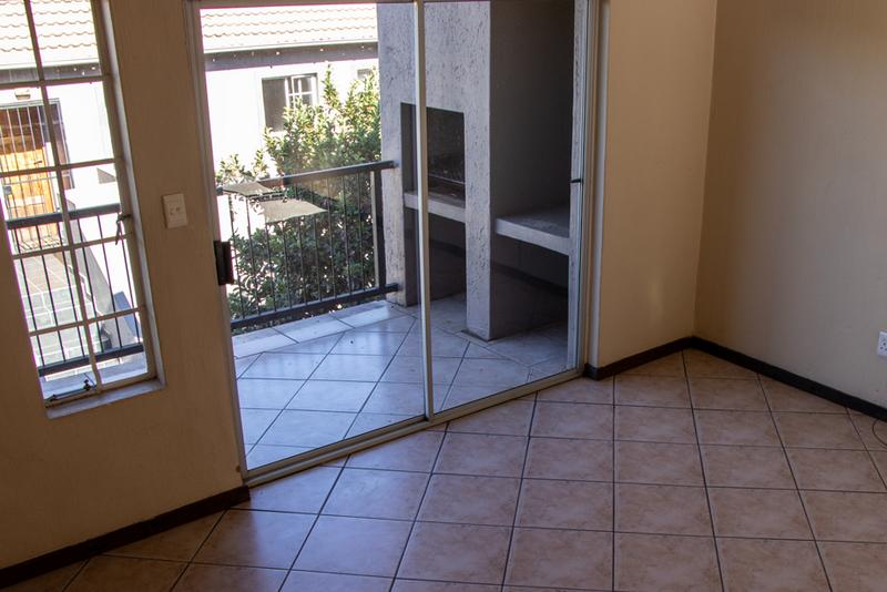 2 Bedroom Property for Sale in Wilgeheuwel Gauteng