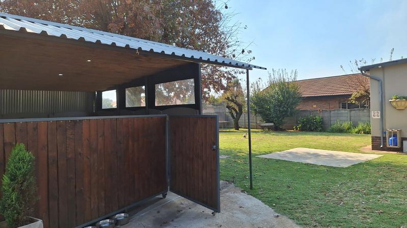 3 Bedroom Property for Sale in Petersfield Gauteng