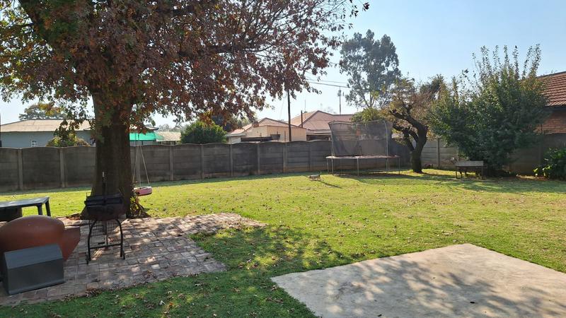 3 Bedroom Property for Sale in Petersfield Gauteng