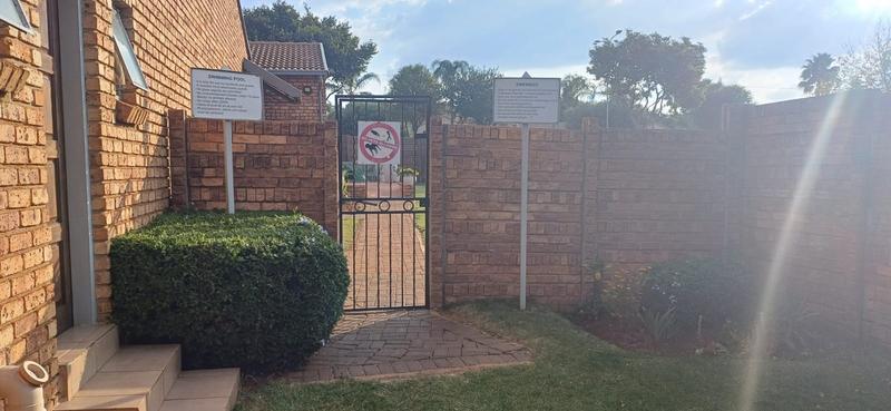 3 Bedroom Property for Sale in Rooihuiskraal North Gauteng