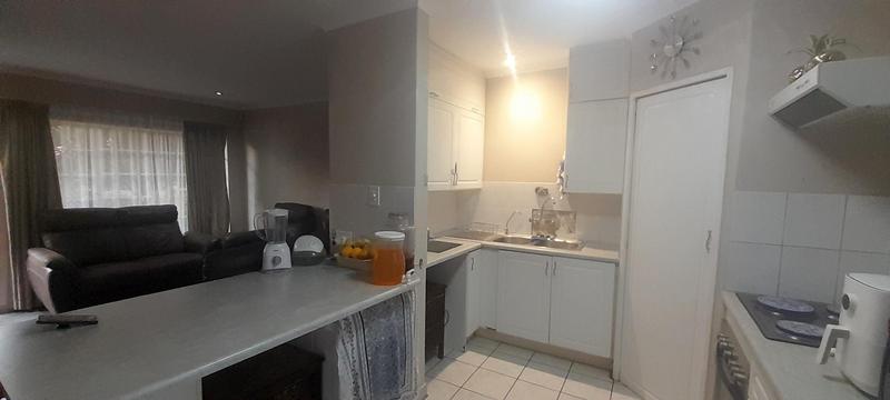 3 Bedroom Property for Sale in Rooihuiskraal North Gauteng