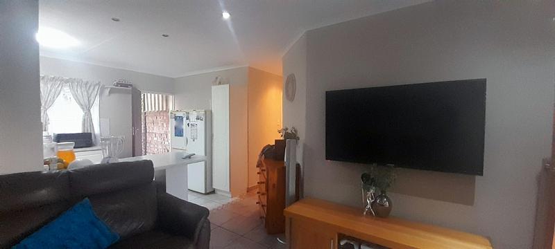 3 Bedroom Property for Sale in Rooihuiskraal North Gauteng