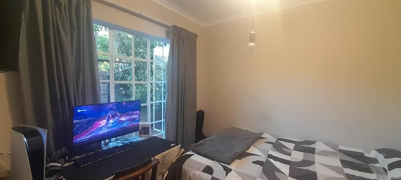 3 Bedroom Property for Sale in Rooihuiskraal North Gauteng