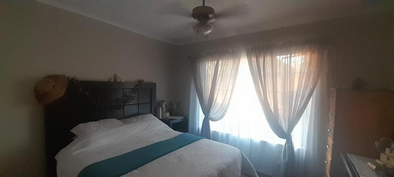 3 Bedroom Property for Sale in Rooihuiskraal North Gauteng