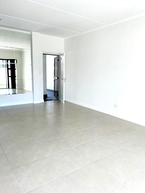 3 Bedroom Property for Sale in Greenstone Hill Gauteng