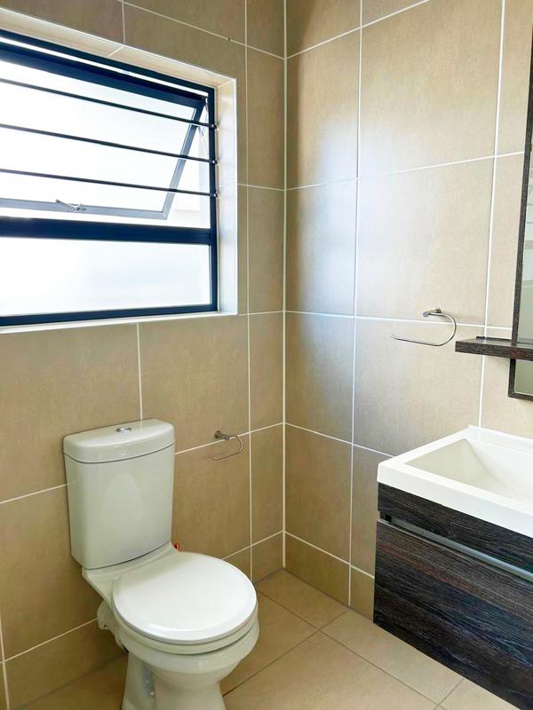 3 Bedroom Property for Sale in Greenstone Hill Gauteng