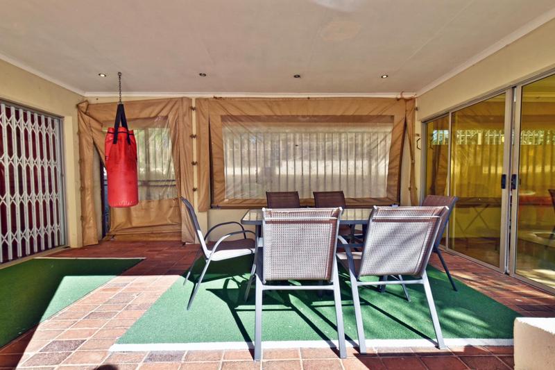 4 Bedroom Property for Sale in Glenvista Gauteng