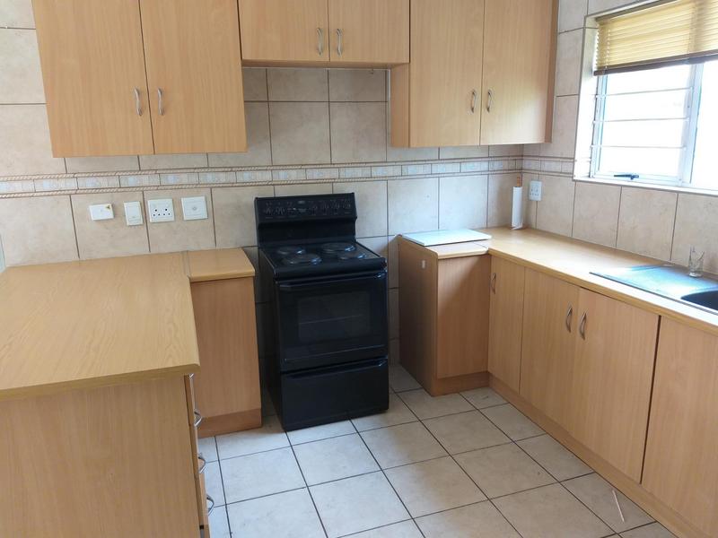 2 Bedroom Property for Sale in Annlin Gauteng