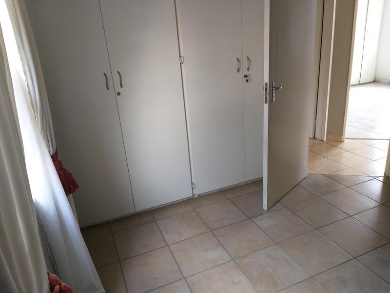 2 Bedroom Property for Sale in Annlin Gauteng