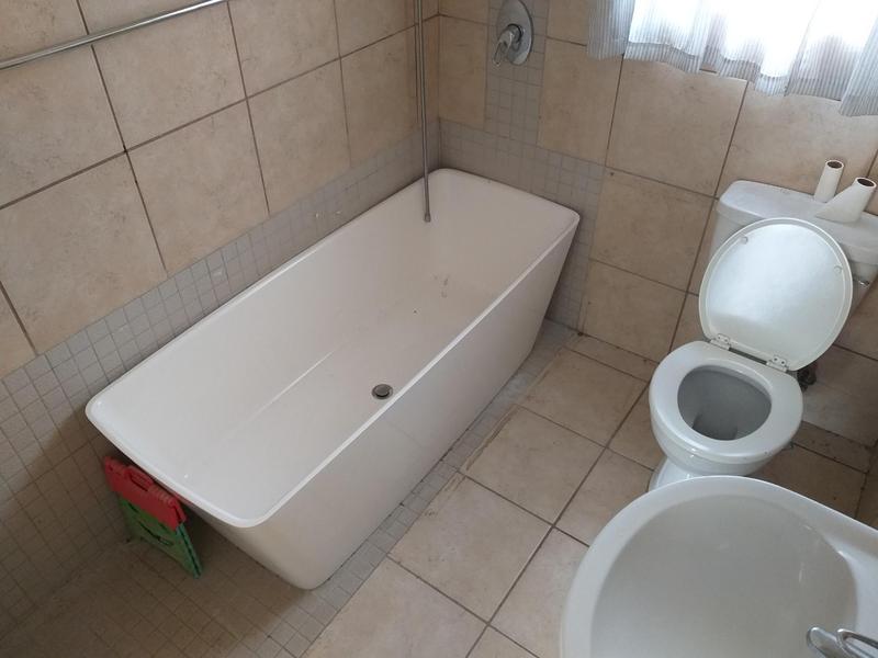 2 Bedroom Property for Sale in Annlin Gauteng