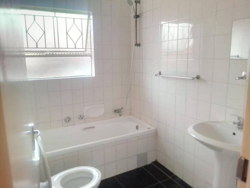 2 Bedroom Property for Sale in Vorna Valley Gauteng